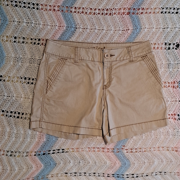 Maurices Short size 5/6 - Picture 4 of 4